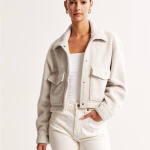 Cropped Sherpa Shirt Jacket in Cream